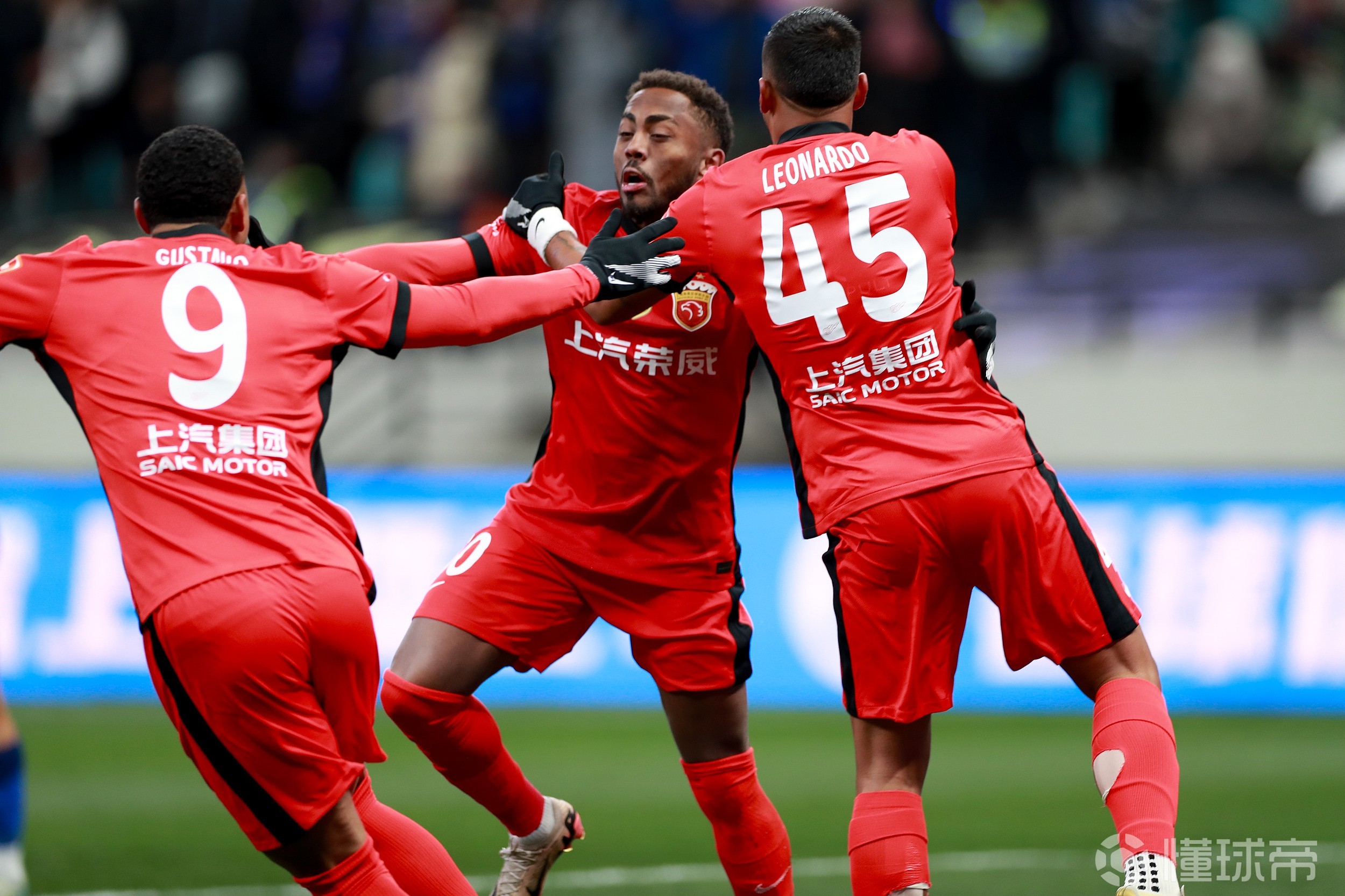 回忆起他曾 回忆起他曾