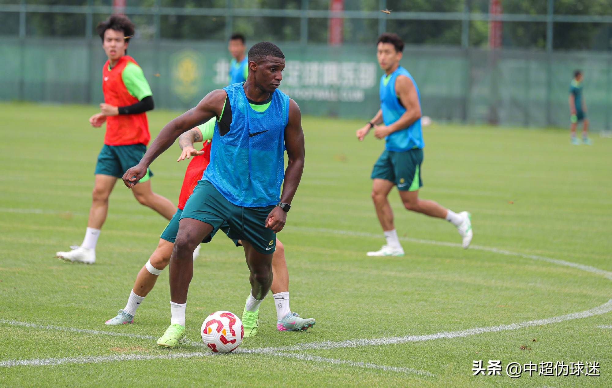 展的核心策 展的核心策