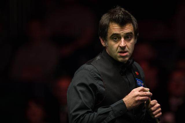 泰中场和前 泰中场和前